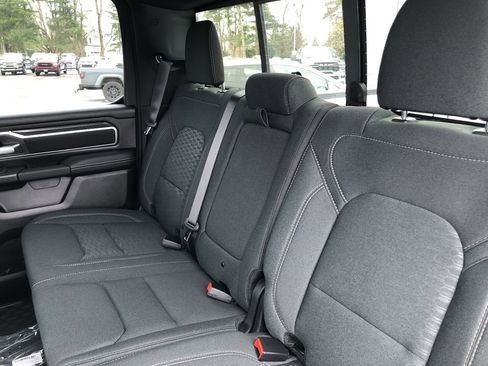 New 2026 RAM 1500 4x4 Crew Cab image 19