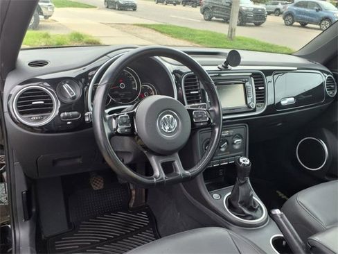Used 2014 Volkswagen Beetle 2.5 image 13