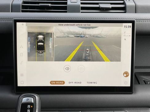 Used 2023 Land Rover Defender 90 V8 image 26