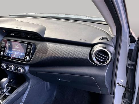 Certified 2023 Nissan Kicks SV FWD image 18