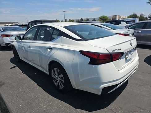 Used 2024 Nissan Altima 2.5 S FWD image 4