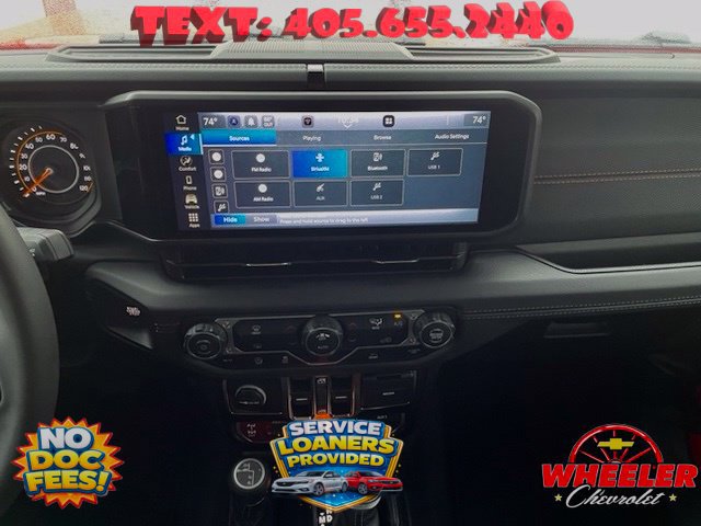Used 2026 Jeep Gladiator Mojave AWD/4WD image 17