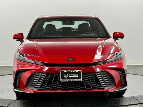 Used 2026 Toyota Camry SE w/ Convenience Package FWD image 5