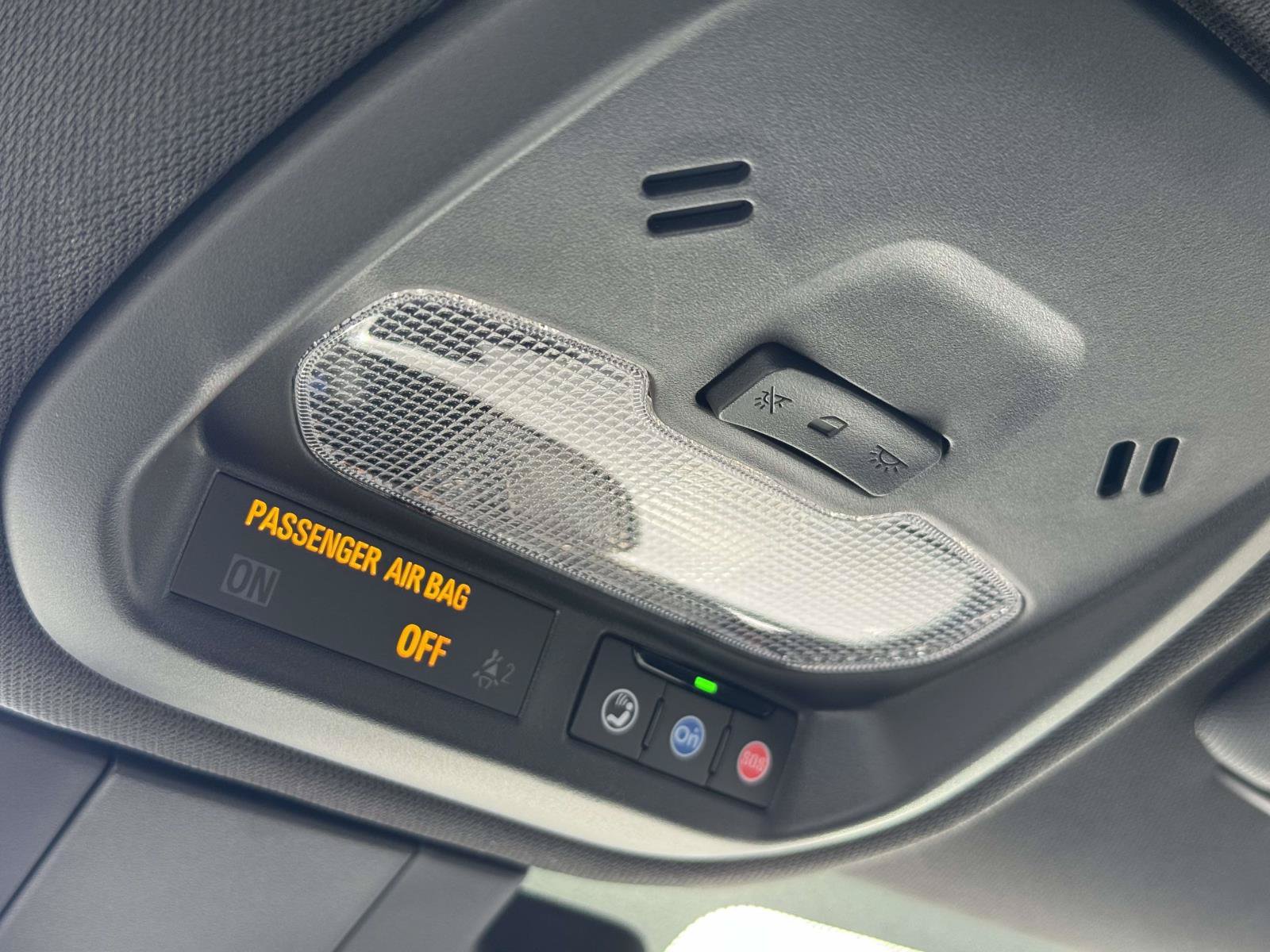 Used 2024 Buick Envista Sport Touring w/ Convenience I Package FWD image 12