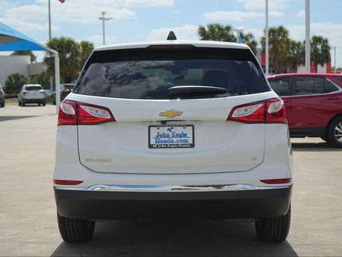 Used 2020 Chevrolet Equinox LT w/ Driver Convenience Package image 5