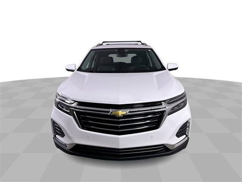 Used 2024 Chevrolet Equinox Premier image 3