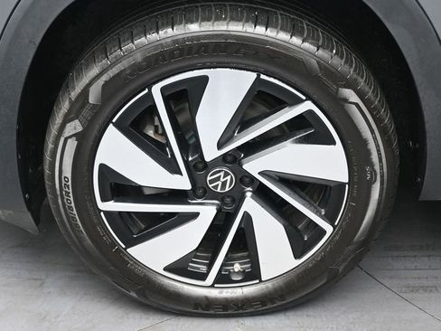 Used 2024 Volkswagen Atlas SEL AWD/4WD image 35