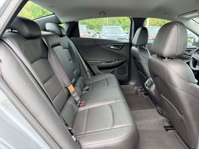 Used 2024 Chevrolet Malibu LT FWD image 11