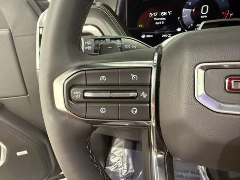 New 2026 GMC Yukon Elevation w/ Elevation Premium Package AWD/4WD image 18