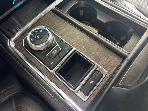 Used 2021 Ford Expedition Max Limited RWD image 24