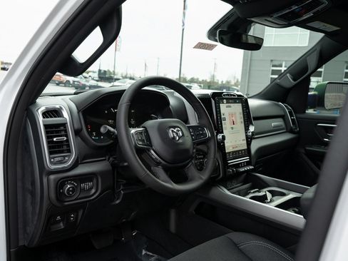 New 2026 RAM 1500 Big Horn AWD/4WD image 13