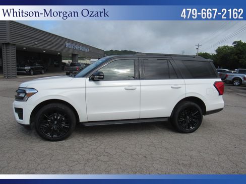 Used 2022 Ford Expedition XLT RWD image 6