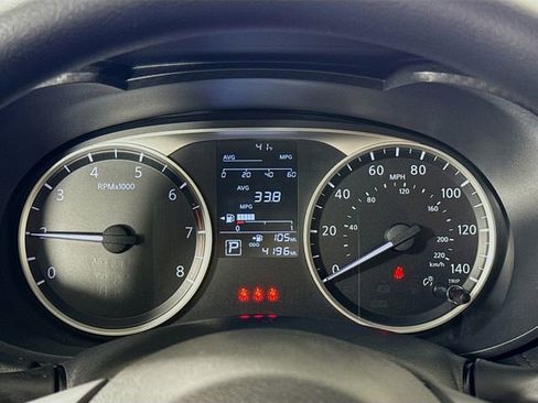 Certified 2022 Nissan Versa S w/ Trunk Package image 14