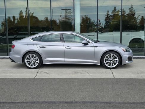 Used 2022 Audi A5 2.0T Premium Plus image 6