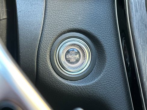 Used 2020 Mercedes-Benz C 300 Sedan image 22