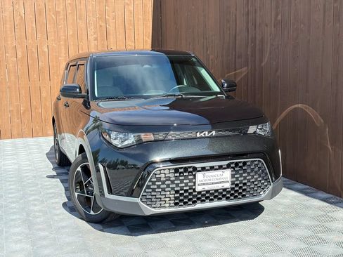 Used 2023 Kia Soul EX FWD image 12