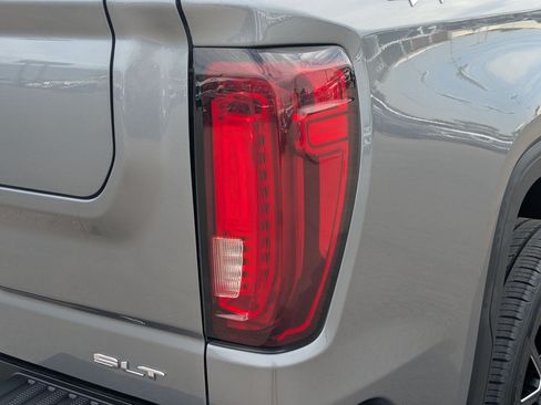 Certified 2022 GMC Sierra 1500 SLT w/ SLT Premium Plus Package AWD/4WD image 12