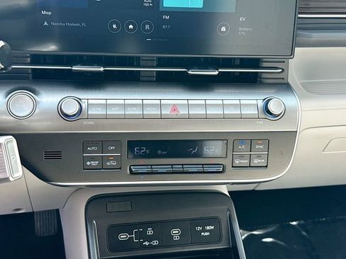 Certified 2025 Hyundai Kona SEL FWD image 15