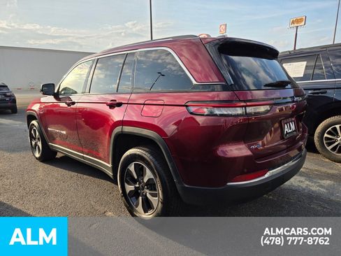 Used 2024 Jeep Grand Cherokee Limited 4xe image 9