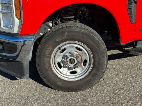 Certified 2024 Ford F250 XL w/ XL Driver Assist Package image 12