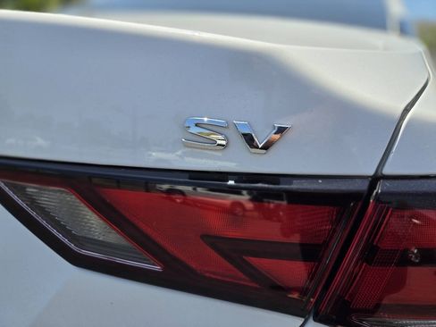 Used 2022 Nissan Sentra SV w/ Trunk Package FWD image 26