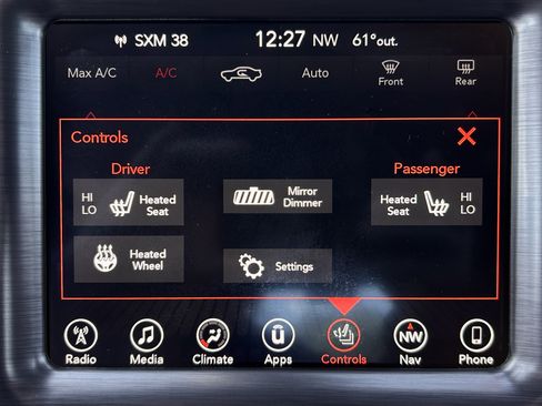 Used 2017 Dodge Challenger SXT w/ Driver Convenience Group image 29