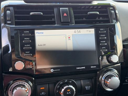 Used 2024 Toyota 4Runner TRD Off-Road Premium image 20