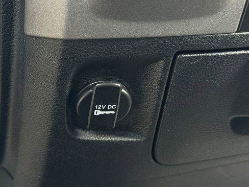 Used 2017 RAM 1500 Tradesman image 21