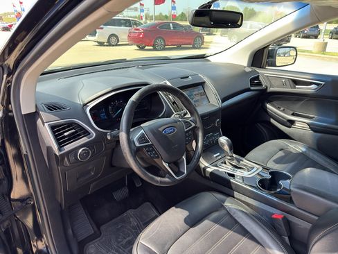 Used 2016 Ford Edge SEL w/ Equipment Group 201A image 9