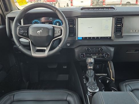 New 2025 Ford Bronco Badlands image 20