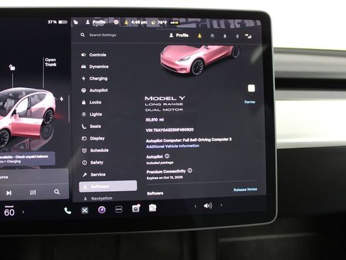 Used 2022 Tesla Model Y Long Range image 18