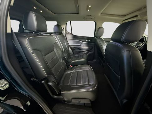 Used 2021 GMC Acadia Denali w/ Denali Technology Package image 27