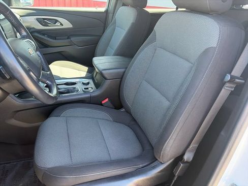 Used 2022 Chevrolet Traverse LT AWD/4WD image 38