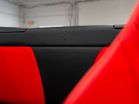 Used 2020 Ferrari Portofino RWD image 86