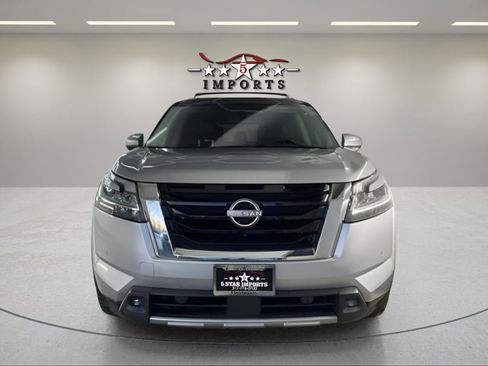 Used 2022 Nissan Pathfinder Platinum w/ Cargo Package image 8