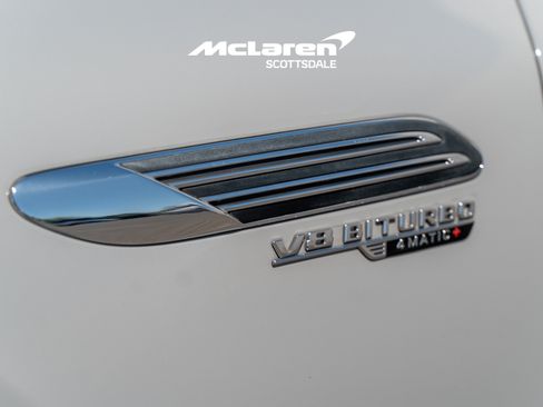 Used 2022 Mercedes-Benz SL 63 AMG 4MATIC image 25