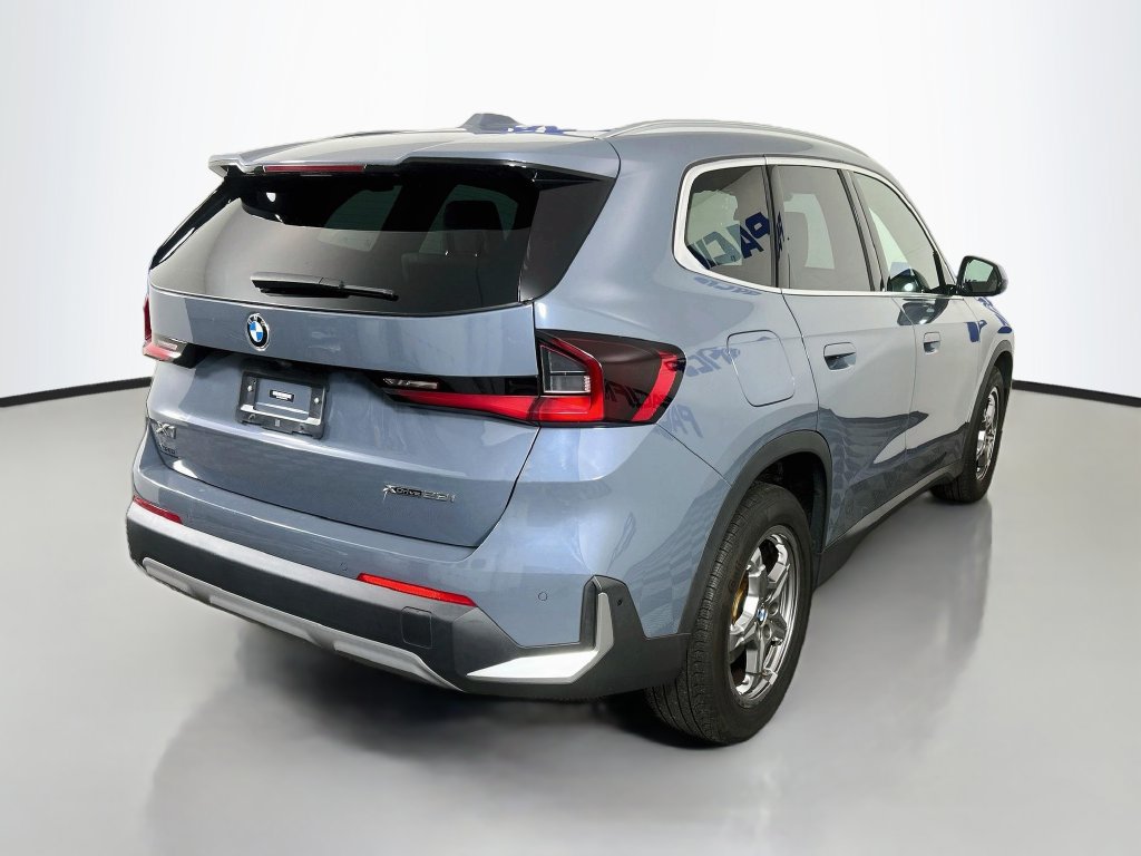 Used 2023 BMW X1 xDrive28i w/ Convenience Package AWD/4WD image 9