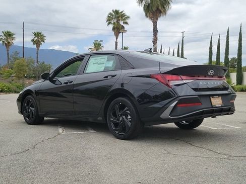 New 2026 Hyundai Elantra Sport FWD image 27