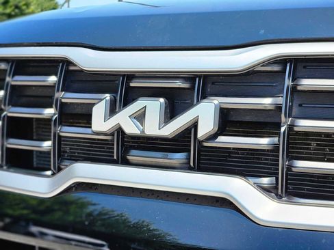 Used 2024 Kia Telluride S w/ S Sunroof Package image 11