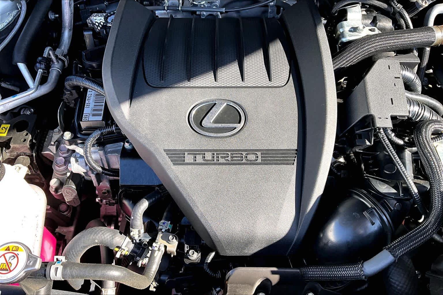 Used 2025 Lexus TX 500h AWD w/ Technology Package image 33
