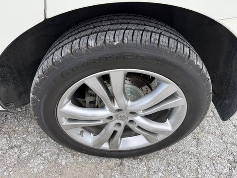 Used 2010 Nissan Murano LE w/ Navigation Pkg AWD/4WD image 10
