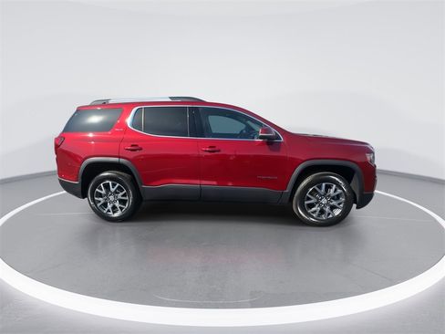 Used 2023 GMC Acadia SLT image 9