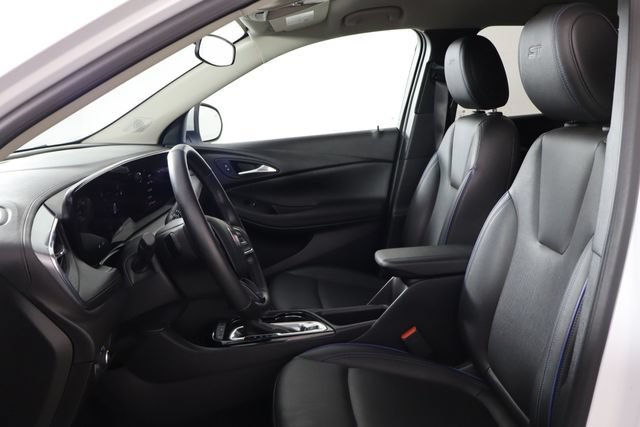 Used 2025 Buick Encore GX Sport Touring w/ Advanced Technology Package FWD image 10