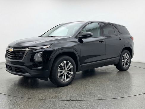 Used 2025 Chevrolet Equinox LT image 3