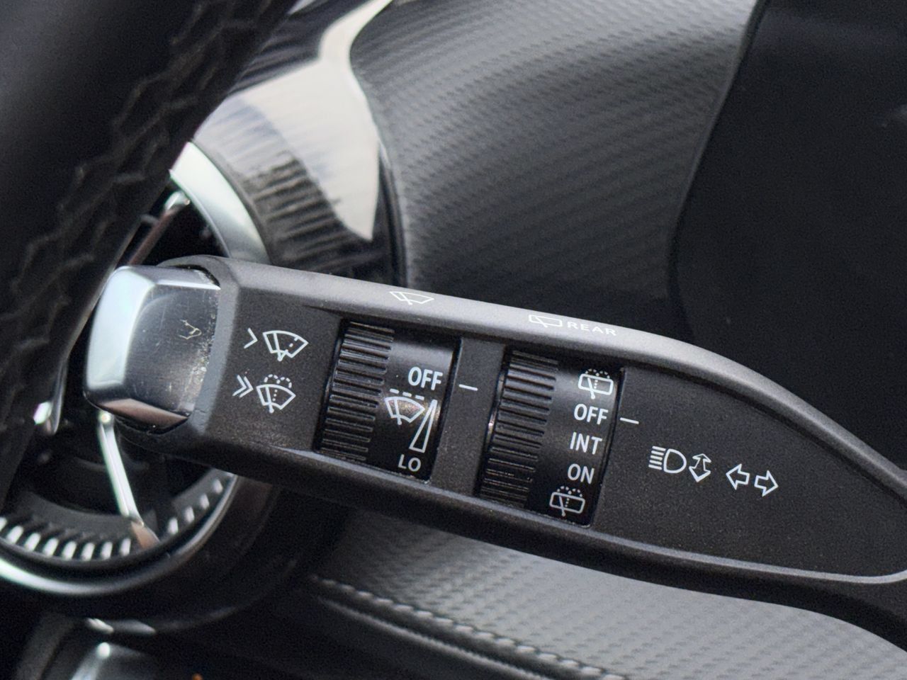 Used 2025 Chevrolet Equinox LT FWD image 8