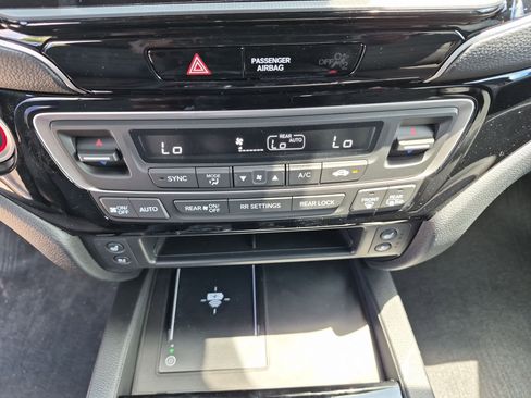 New 2026 Honda Ridgeline Black Edition image 17