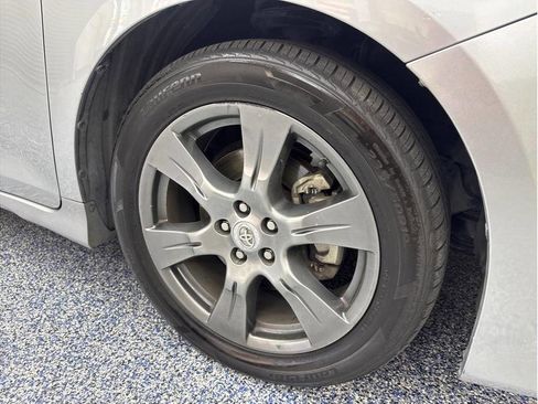 Used 2017 Toyota Sienna SE Premium image 28