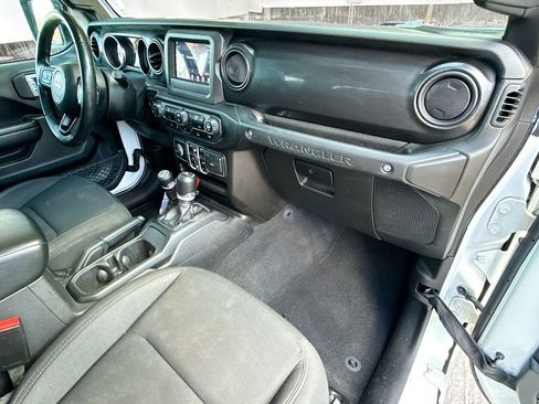 Used 2021 Jeep Wrangler Unlimited Sport AWD/4WD image 34