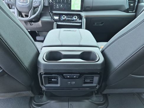 New 2026 GMC Sierra 2500 AT4 w/ AT4 Premium Plus Package AWD/4WD image 37
