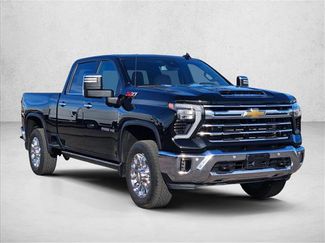 Used 2024 Chevrolet Silverado 2500 LTZ w/ LTZ Convenience Package video 3